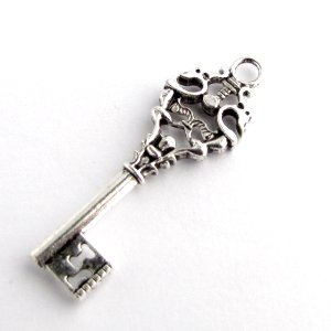 Metallikoriste avain 2