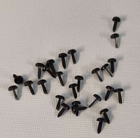 Pieni haaraniitti 4mm musta